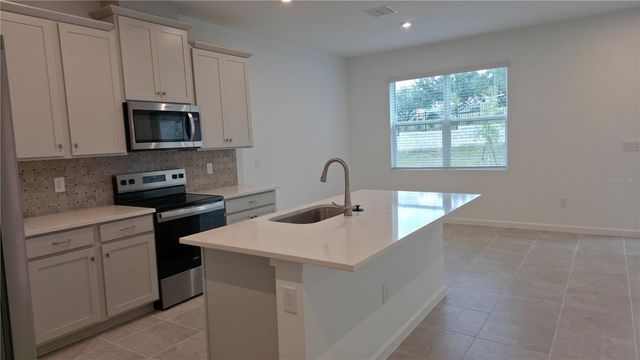 460 FREE RANGE DRIVE, Groveland, FL 34736