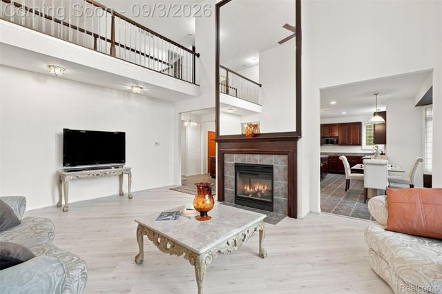 624 Nairn Circle, Highland Charter Township, MI 48357
