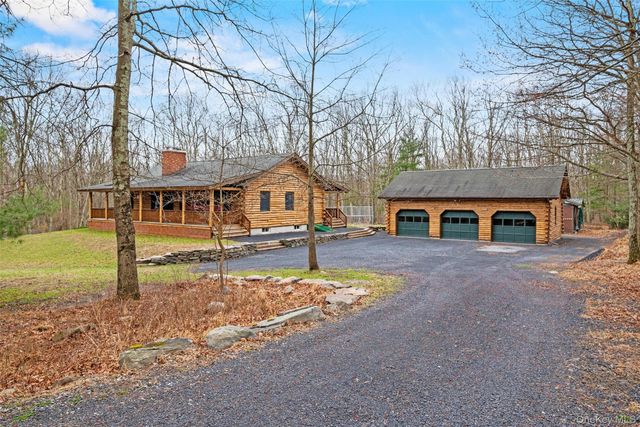 563 Peenpack Trail, Sparrowbush, NY 12780