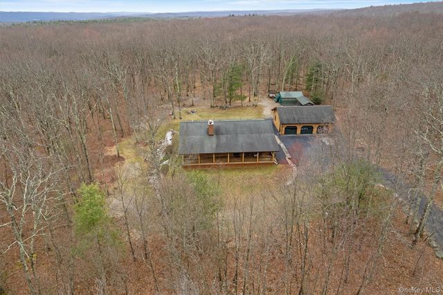 563 Peenpack Trail, Sparrowbush, NY 12780