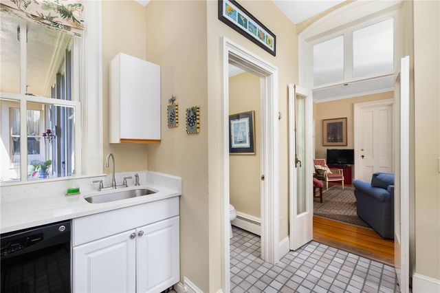 66 Webster Street 1, Newport, RI 02840