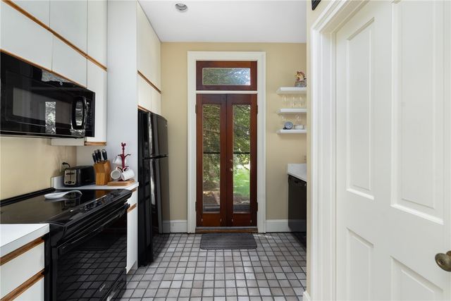 66 Webster Street 1, Newport, RI 02840