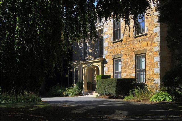 66 Webster Street 1, Newport, RI 02840