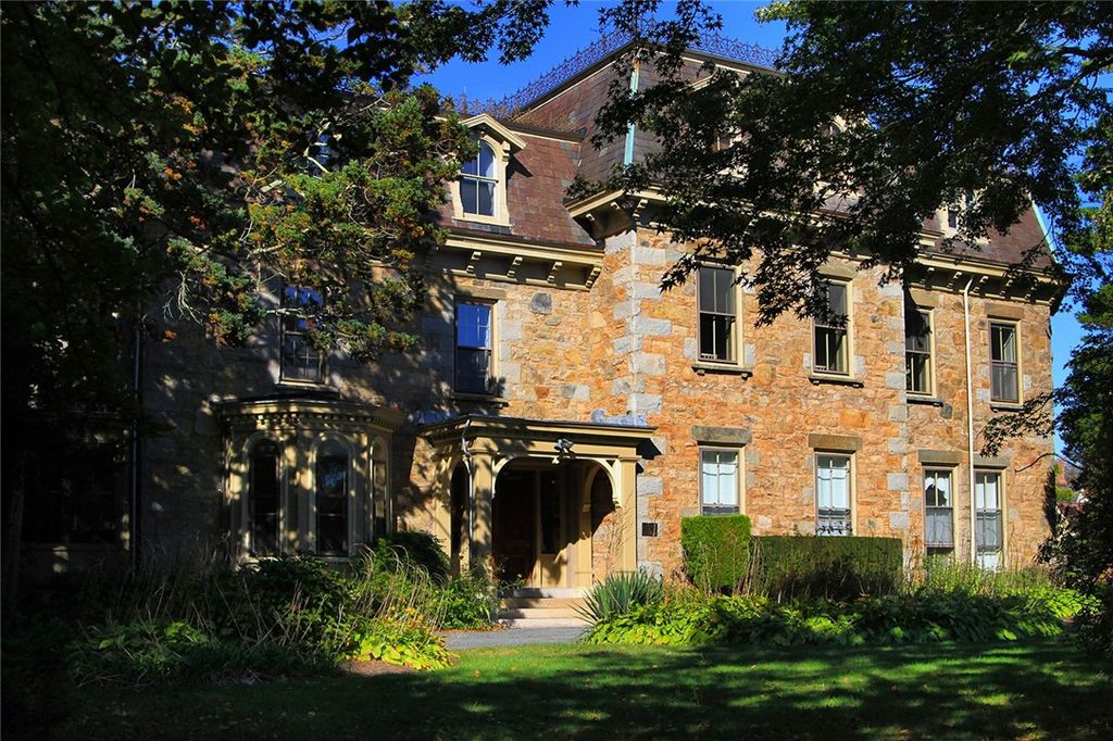 66 Webster Street 1, Newport, RI 02840