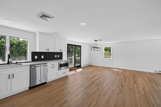 585 N Eastern Ave, Fall River, MA 02720