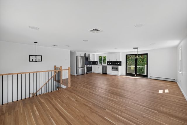 585 N Eastern Ave, Fall River, MA 02720