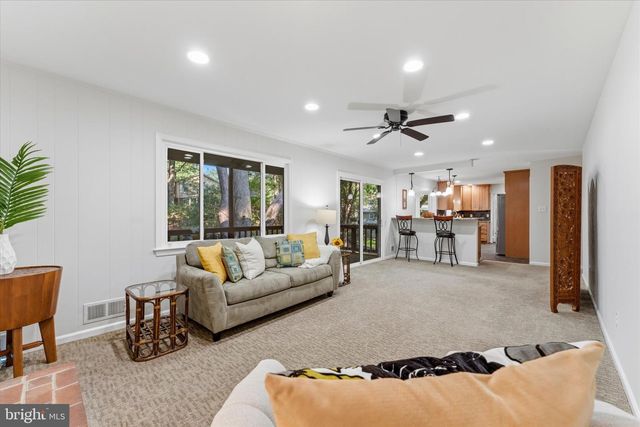 1516 N CHAMBLISS ST, Alexandria, VA 22312