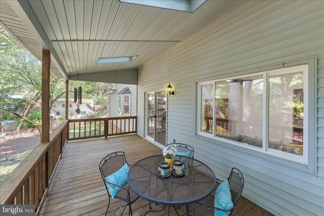 1516 N CHAMBLISS ST, Alexandria, VA 22312