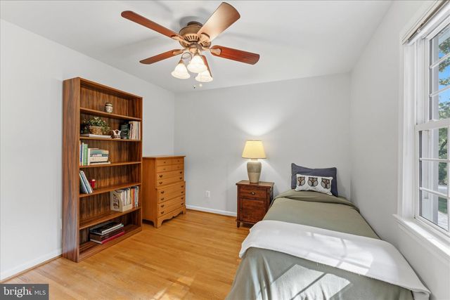 1516 N CHAMBLISS ST, Alexandria, VA 22312