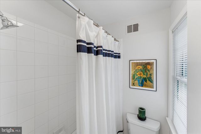 1516 N CHAMBLISS ST, Alexandria, VA 22312