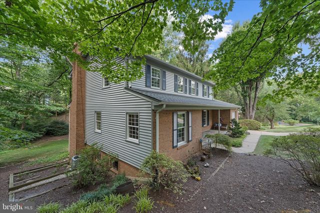 1516 N CHAMBLISS ST, Alexandria, VA 22312