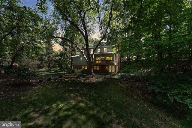 1516 N CHAMBLISS ST, Alexandria, VA 22312