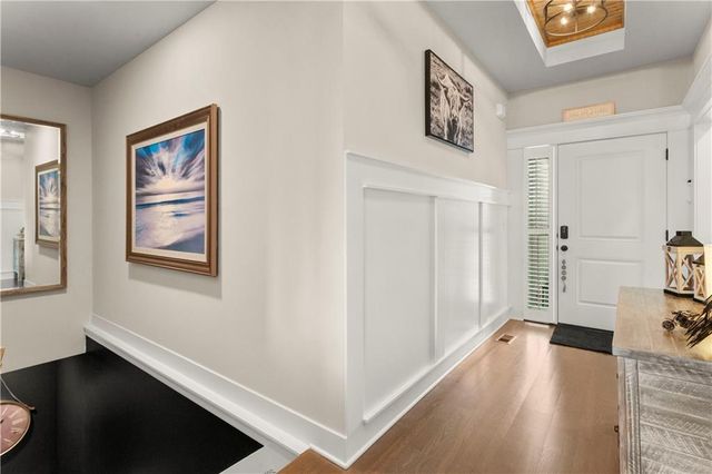 228 SW Davenport Drive, Blue Springs, MO 64014