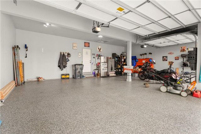 228 SW Davenport Drive, Blue Springs, MO 64014