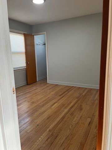 14414 Parnell Avenue, Riverdale, IL 60827