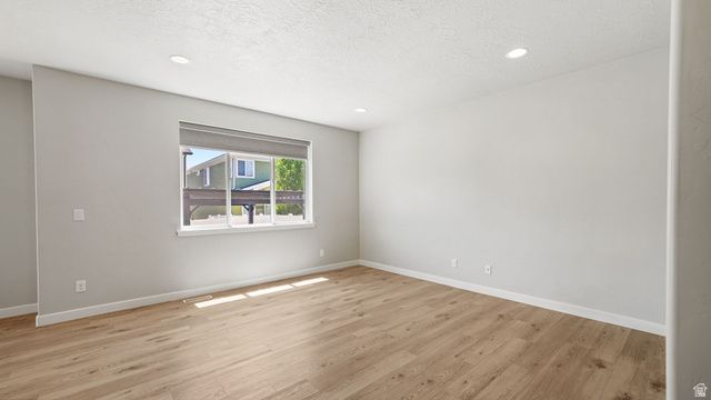 4184 E SUN CREST DR, Eagle Mountain, UT 84005