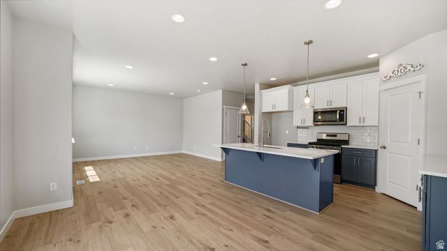 4184 E SUN CREST DR, Eagle Mountain, UT 84005