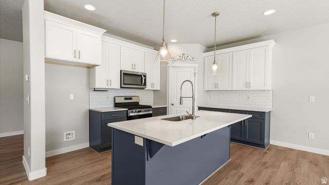 4184 E SUN CREST DR, Eagle Mountain, UT 84005