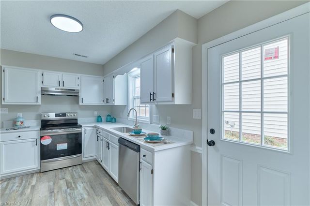 4326 Garden Club Street, High Point, NC 27265