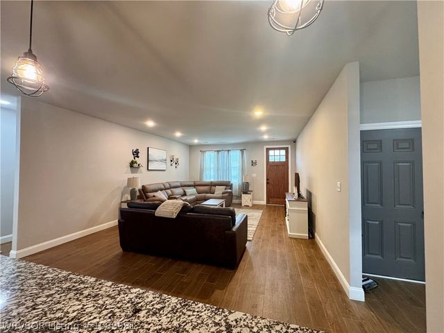 1100 Lavender Road, Fort Smith, AR 72916