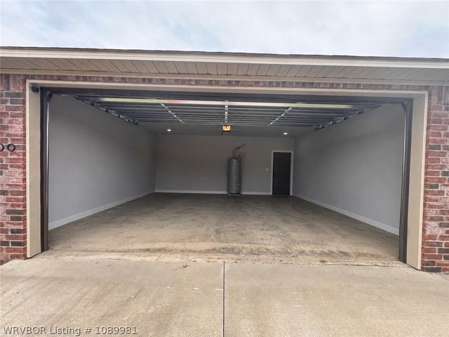 1100 Lavender Road, Fort Smith, AR 72916