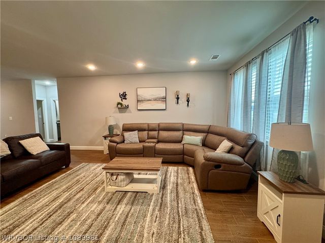 1100 Lavender Road, Fort Smith, AR 72916