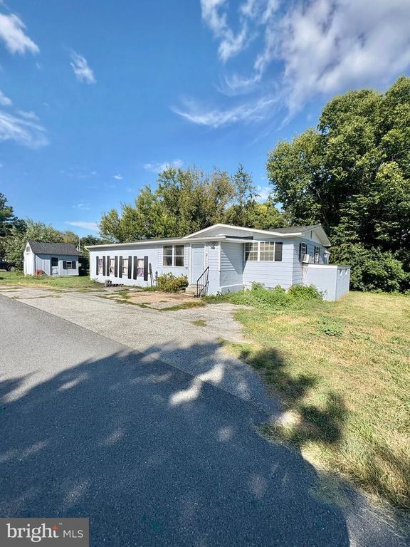 111 S MCDONALD ST, Ranson, WV 25438