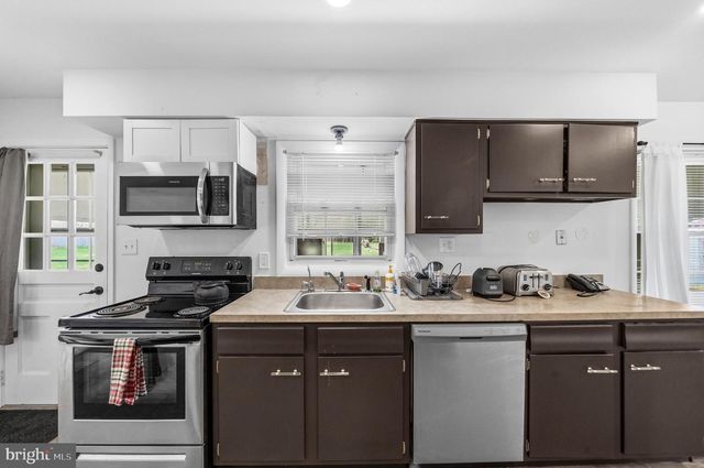 5700 PARK DR, Bowie, MD 20715