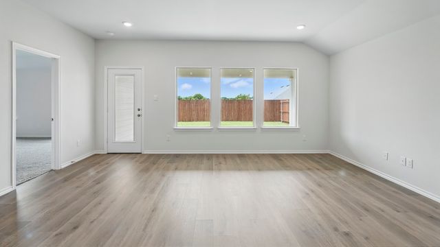 1105 Stella Drive, Ferris, TX 75125