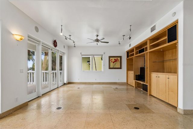 2811 SUNSET WAY, St Pete Beach, FL 33706