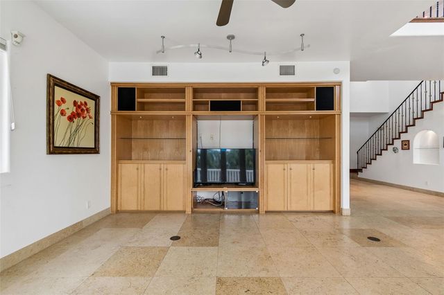 2811 SUNSET WAY, St Pete Beach, FL 33706