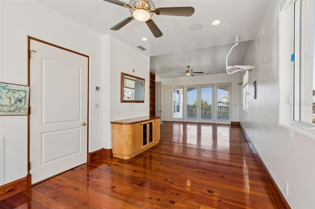 2811 SUNSET WAY, St Pete Beach, FL 33706