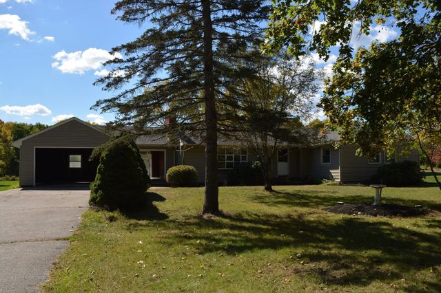 24 Elm St, Franklin, MA 02038