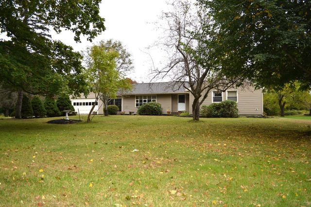 24 Elm St, Franklin, MA 02038