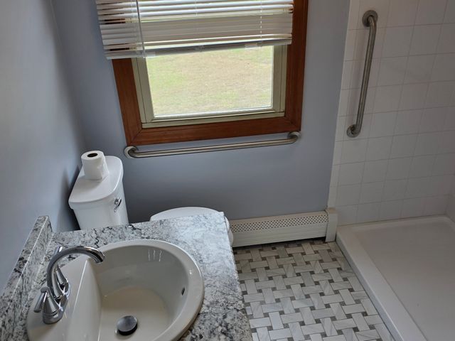 24 Elm St, Franklin, MA 02038