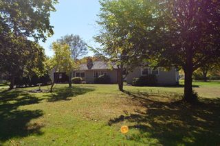 24 Elm St, Franklin, MA 02038