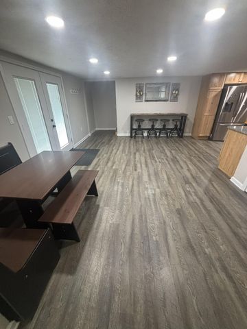 2805 N Grant Avenue, Springfield, MO 65803