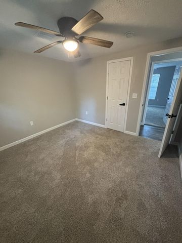 2805 N Grant Avenue, Springfield, MO 65803