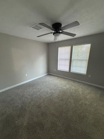 2805 N Grant Avenue, Springfield, MO 65803