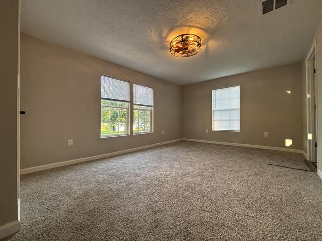 2805 N Grant Avenue, Springfield, MO 65803