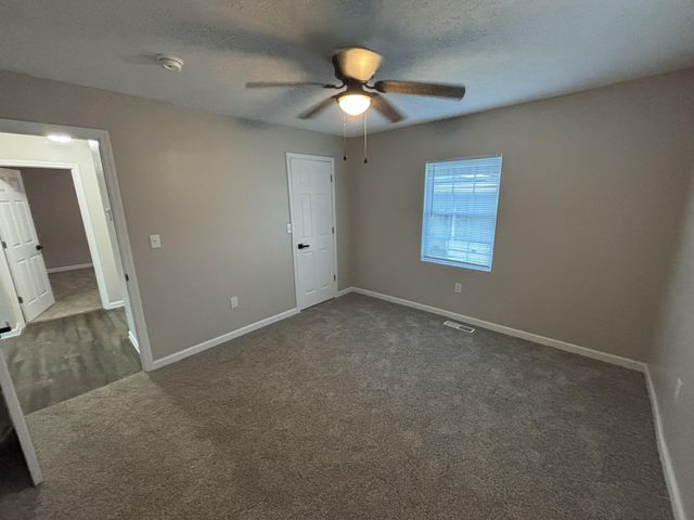 2805 N Grant Avenue, Springfield, MO 65803