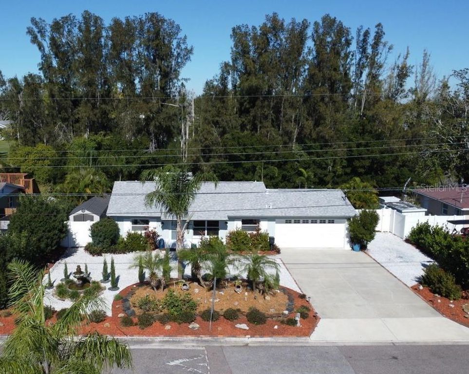 Image 1 of property listing at 201 79TH AVENUE NE, St Petersburg, FL 33702