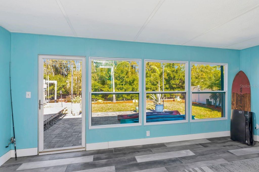 Image 21 of property listing at 201 79TH AVENUE NE, St Petersburg, FL 33702