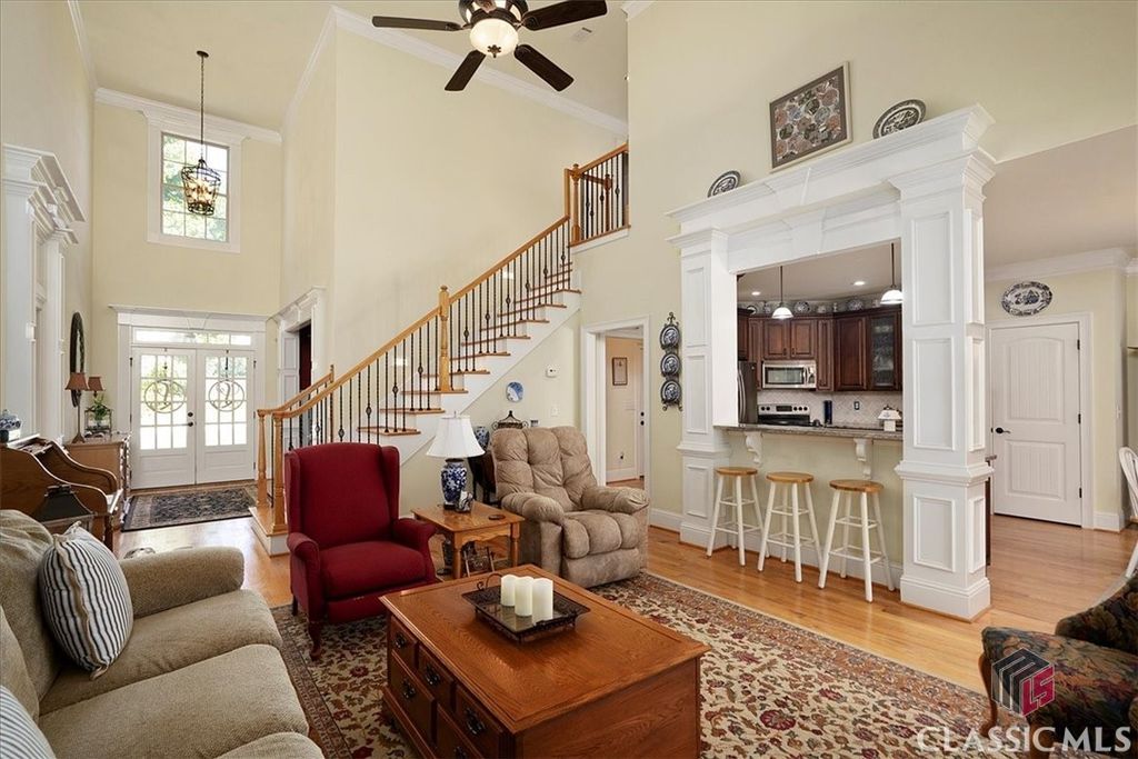 Image 14 of property listing at 1917 Hearthstone Court, Winder, GA 30680