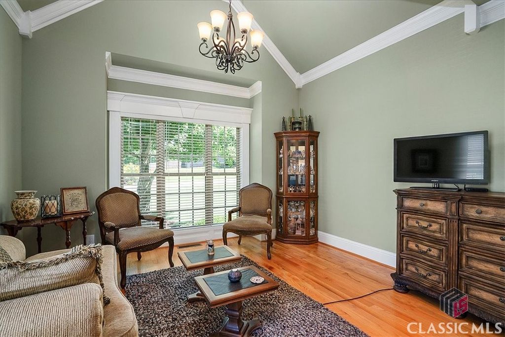 Image 17 of property listing at 1917 Hearthstone Court, Winder, GA 30680