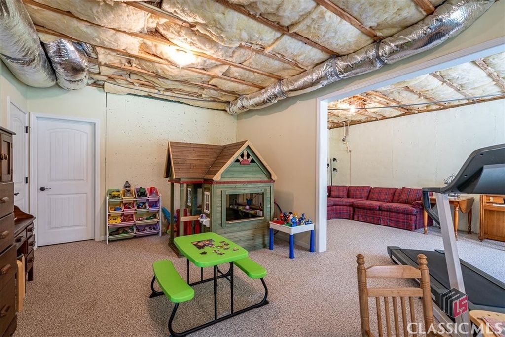 Image 35 of property listing at 1917 Hearthstone Court, Winder, GA 30680