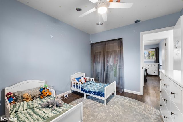 14 Woodside Circle, Mt Clemens, MI 48043