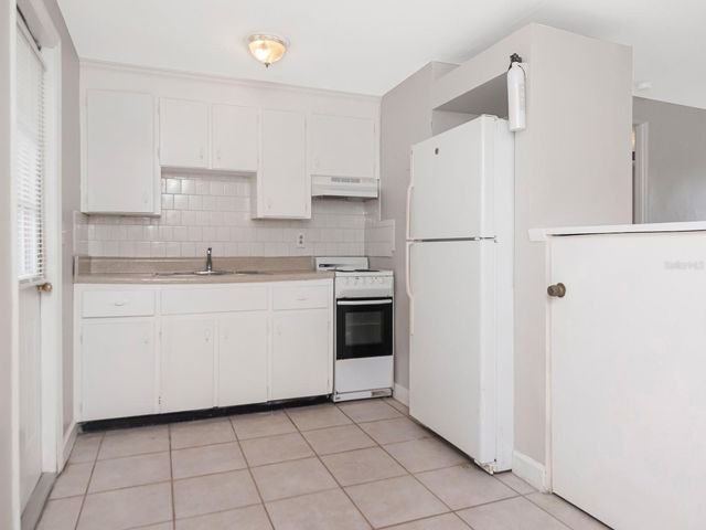 104 KARDE LANE A, Brandon, FL 33510