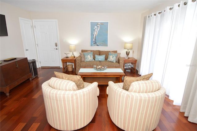 213 SEAHORSE DRIVE SE B, St Petersburg, FL 33705