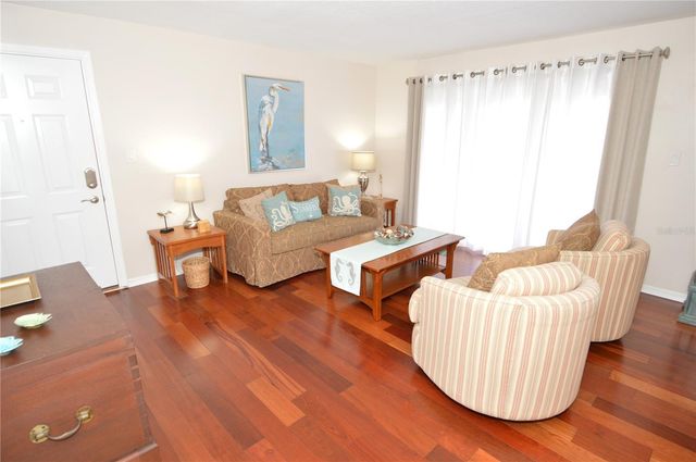 213 SEAHORSE DRIVE SE B, St Petersburg, FL 33705